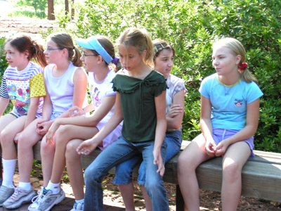 ./2004/Quest/thumbBlue